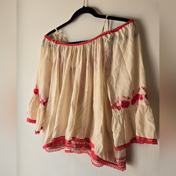 Love Sam Cold Shoulder Peasant Blouse Size Small - Picture 12 of 12